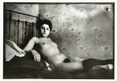 Portret leżącej nagiej kobiety autorstwa George Hendrik Breitner