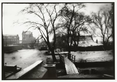 Zimowy widok na Amstel w Amsterdamie autorstwa George Hendrik Breitner