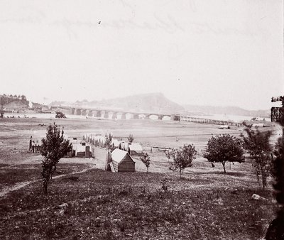 Bridge Builders Camp naprzeciwko Chattanooga, ca. 1864. autorstwa George N. Barnard