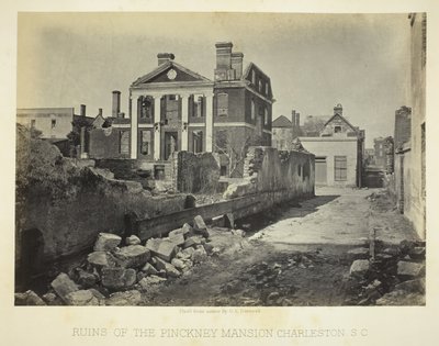 Ruiny rezydencji Pinckney, Charleston, SC, 1865. autorstwa George N. Barnard