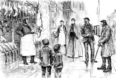 Grawerunek przedstawiający rzeźnika i drobiarza fotografowanego przed wystawą bożonarodzeniową autorstwa George du Maurier. George du Maurier (1834-1896) francusko-brytyjski rysownik i pisarz. Datowany na XIX wiek © UIG/Leemage autorstwa George du Maurier