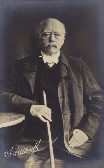Otto von Bismarck (zdjęcie czarno-białe) autorstwa German Photographer