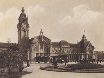 Wiesbaden, dworzec główny (zdjęcie czarno-białe) autorstwa German Photographer