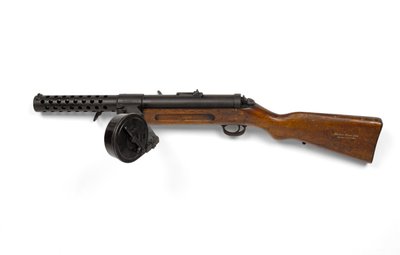Pistolet maszynowy Bergmann 9 mm MP18-1 autorstwa German School