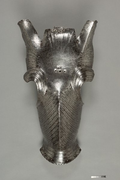 Chanfron w stylu Maksymiliana, ok. 1510 (stal) autorstwa German School
