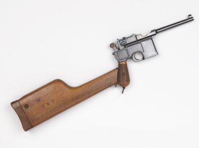 Pistolet Mauser C96 7,63 mm autorstwa German School