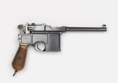 Pistolet Mauser C96 7,63 mm autorstwa German School