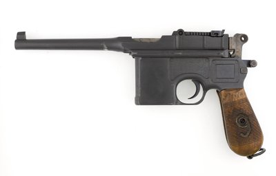 Pistolet samopowtarzalny Mauser C96 9 mm, model Export przerobiony na 9 mm Parabellum (pistolet, samopowtarzalny, Mauser, konwersja 9 mm C96) autorstwa German School