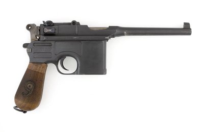 Pistolet samopowtarzalny Mauser C96 9 mm, model Export przerobiony na 9 mm Parabellum (pistolet, samopowtarzalny, Mauser, konwersja 9 mm C96) autorstwa German School