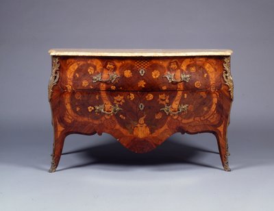 Jedna z pary komod intarsjowanych i parkietowych, ok. 1765 (lakierowany mosiądz oprawiony kingwood, amarant, tulipanwood i bois satine) (patrz także 463023) autorstwa German School