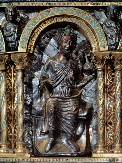 Sarkofag Karola Wielkiego (742-814). Reprezentacja cesarza Othona IV Brunszwiku (w. 1175-1218). 1165-1215. Niemcy. Kaplica Palatyńska katedry w Akwizgranie. autorstwa German School