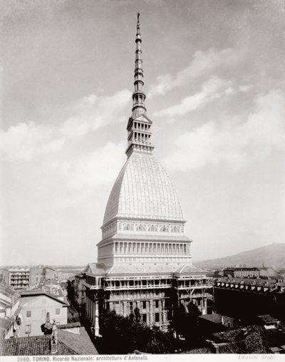 Widok kreta Antonellia w Turynie, ok. 1890 r. autorstwa Giacomo Brogi