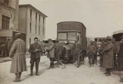 Album "Pictures of War II": włoscy żołnierze w Gradisca Sagrado, Gorizia, Włochy (b/w photo) autorstwa Gigliucci Gigliucci