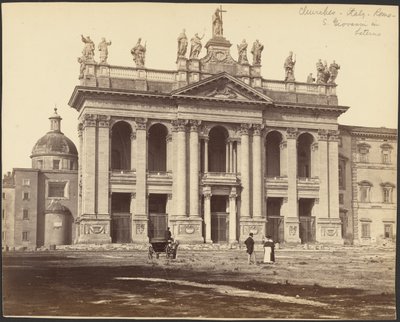 [Fasada bazyliki San Giovanni in Laterano, Rzym]. autorstwa Gioacchino Altobelli