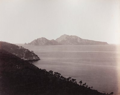 Widok na Capri autorstwa Giorgio Sommer