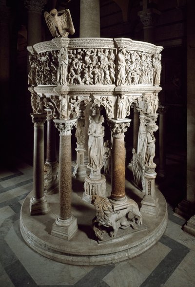 Krzesło. Marmurowa rzeźba Giovanniego Pisano (1248-1314). 1302-1311 Cathedrale of Pisa (Katedra Santa Maria Assunta di Pisa), Włochy autorstwa Giovanni Pisano