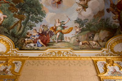 Reprezentacje mitu Diany autorstwa Domenico i Giuseppe Valeriani, fresk, sklepiony sufit sypialni, apartament króla, rezydencja myśliwska, autorstwa Filippo Juvarra (1678-1736), Stupinigi, Piemont, Włochy autorstwa Giuseppe and Valeriani Domenico Valeriani