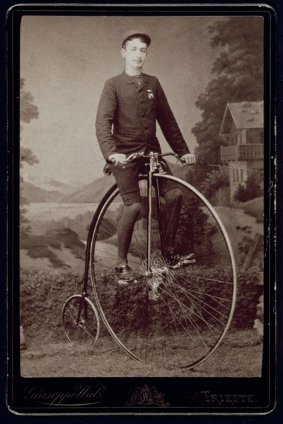 The Cyclist (żelatynowy odcisk bromku srebra) autorstwa Giuseppe Wulz