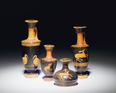 Poddasze czerwonofigurowy lekytos, koniec V w. p.n.e. i miniaturowy, przysadzisty lekytos, V w. p.n.e. autorstwa Greek