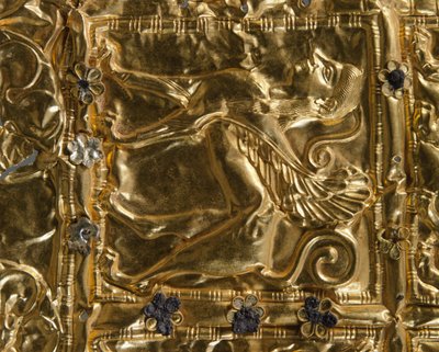 Fragment folii z wytłoczoną dekoracją z Delphi (złoto) autorstwa Greek