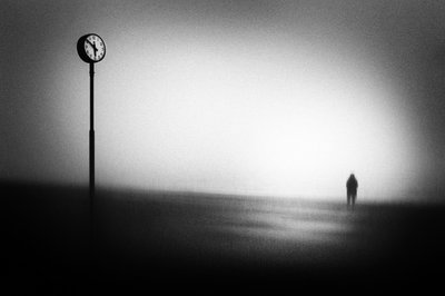 Zegar „Lone Figure” – ponadczasowy model autorstwa Gustav Davidsson