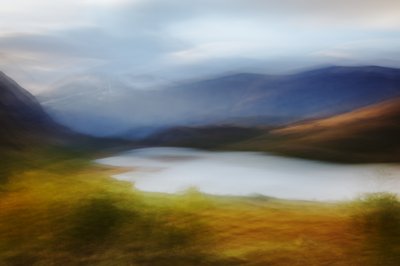 Jezioro Misty Mountain autorstwa Gustav Davidsson
