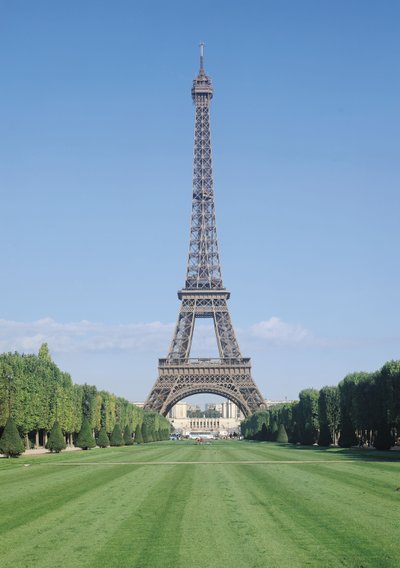 Wieża Eiffla, widok na Palais de Chaillot, zbudowana w latach 1887-89 autorstwa Gustave Eiffel