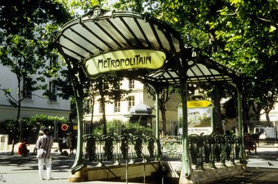 Stacja metra Abbesses w Paryżu, Francja autorstwa Hector Guimard