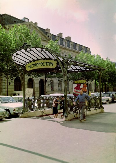Widok na wejście do Hotelu de Ville Metropolitain, 1899-1904 autorstwa Hector Guimard