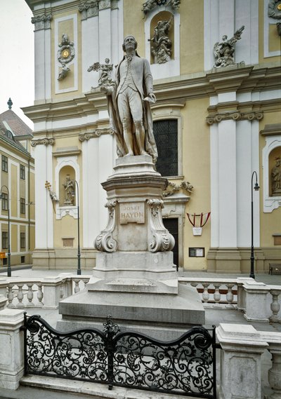 Pomnik w hołdzie austriackiemu kompozytorowi Franzowi Josephowi Haydnowi (1732-1809) zrealizowany przez Heinricha Nittera (1844-1892) 1887 Wiedeń, Austria autorstwa Heinrich Natter