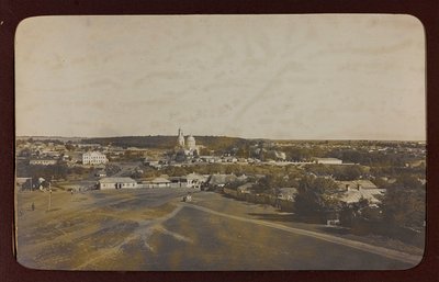 I wojna światowa: Ukraina w latach 1914-1916 podczas najazdu wojsk niemieckich. Widok Rakitnoe (zdjęcie czarno-białe) autorstwa Heldenfriedhof Dsessentniki (attr. to)