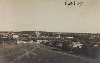 I wojna światowa: Ukraina w latach 1914-1916 podczas najazdu wojsk niemieckich. Widok Rakitnoe (zdjęcie czarno-białe) autorstwa Heldenfriedhof Dsessentniki (attr. to)