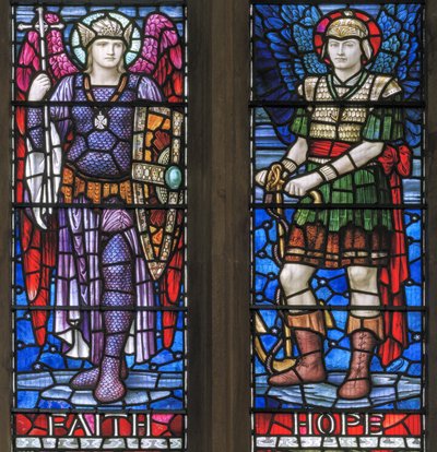 Yeovil, St John The Baptist, Lowndes & Drury, Henry Holiday, Faith & Hope, 1917-18 autorstwa Henry Holiday