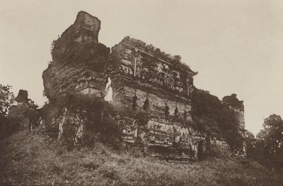 Zrujnowane miasta Cejlonu: Jetawanarama, od południowego zachodu (zdjęcie czarno-białe) autorstwa Henry W. Cave