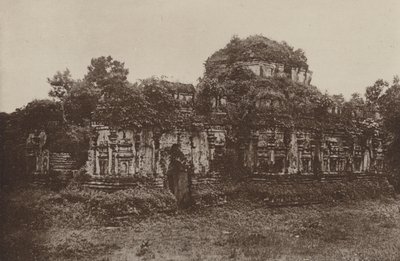Zrujnowane miasta Cejlonu: Thuparama w Polonnaruwa (zdjęcie czarno-białe) autorstwa Henry W. Cave
