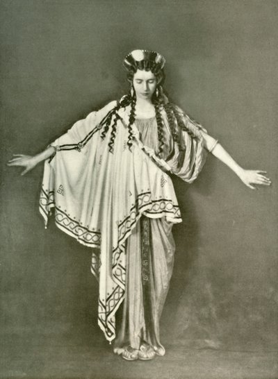 Ateńska kobieta mody p.n.e. 600-468, 1924. autorstwa Herbert Norris