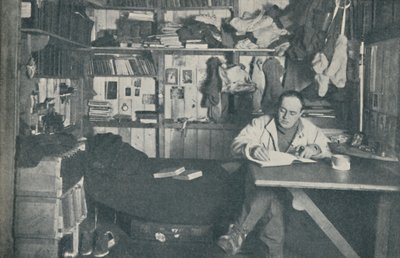 Kapitan R. F. Scott, R.N., pisze w swoim dzienniku, c1911, 1936. autorstwa Herbert Ponting