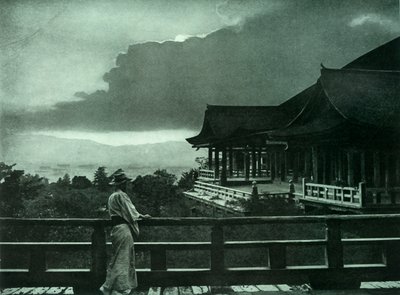 Światło księżyca w Kiyomizu-Dera, 1910. autorstwa Herbert Ponting