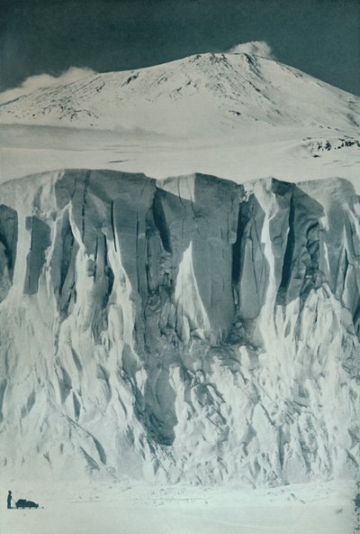 Wały góry Erebus, c1911, 1913 autorstwa Herbert Ponting