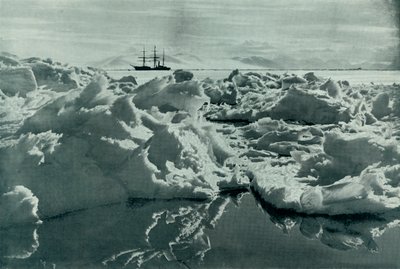 Terra Nova w McMurdo Sound, c19101913, 1913 autorstwa Herbert Ponting