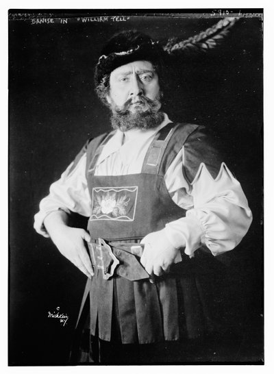 Giuseppe Danise w „William Tell” (zdjęcie czarno-białe) autorstwa Herman Mishkin