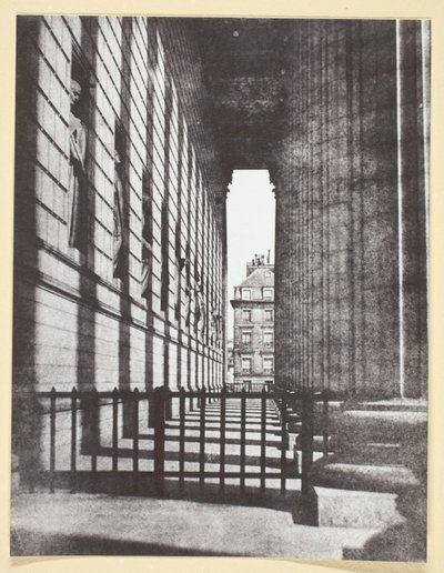 Kolumnada kościoła Madeleine autorstwa Hippolyte Bayard