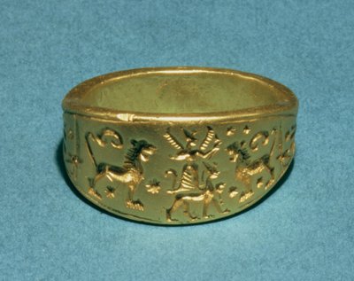 Pierścionek z hieroglificznym pismem „Hetycki” „Wielki Książę” (złoto) autorstwa Hittite