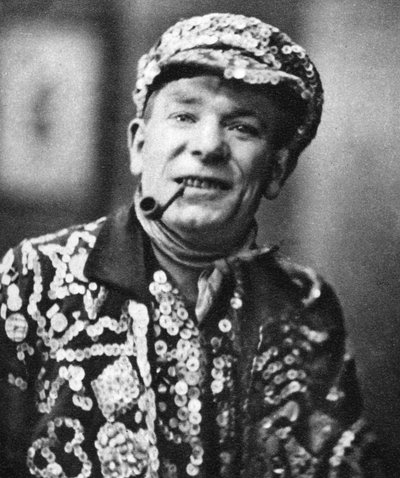 Perłowy król, Londyn, 1926-1927 autorstwa Hoppe