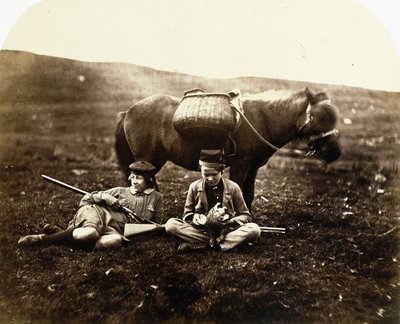 Charlie i Peel Ross z koniem po polowaniu, ok.1856-1859 autorstwa Horatio Ross
