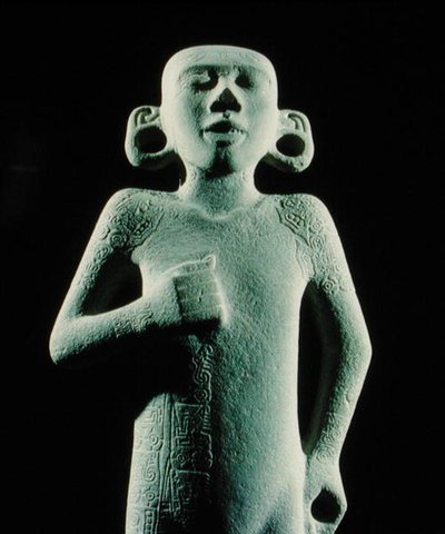 Młody człowiek z Tamuin, późny okres postklasyczny (1300-1521) (kamień) (detal z 207851) autorstwa Huaxtec Huaxtec