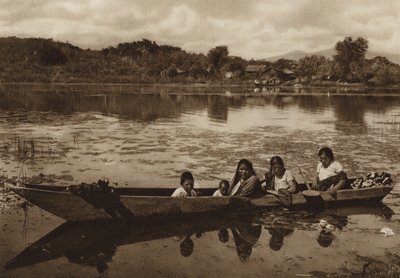 Meksyk: Laguna de Patzcuaro (zdjęcie czarno-białe) autorstwa Hugo Brehme
