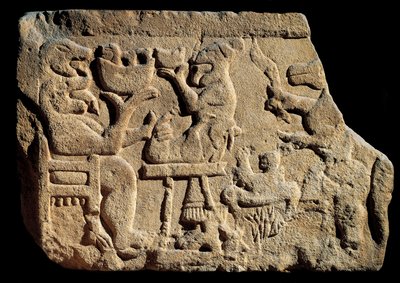 Sztuka iberyjska: płaskorzeźba przedstawiająca mitologiczną scenę bankietu, w której bóg podziemi ma dwie głowy z otwartymi ustami przed ołtarzem ofiarnym. Około 500 pne. pochodzące z grobowca Pozo Moro w Hiszpanii. Madryt, Museo Arqueologico Nacional autorstwa Iberian