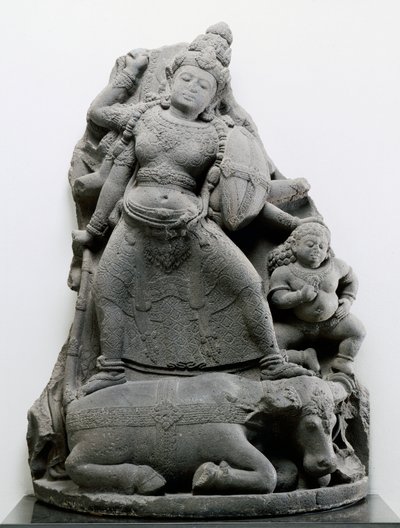 Durga zabija Mahisa, ok. 1300 (kamień wulkaniczny) autorstwa Indonesian School
