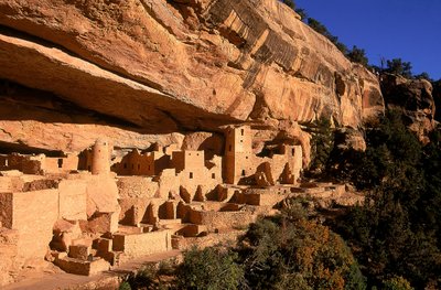 Mesa Verde to Park Narodowy Stanów Zjednoczonych położony w południowo-zachodniej części Kolorado. autorstwa Ira Block
